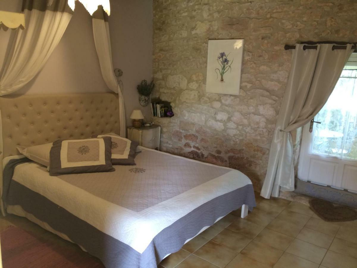 Chambres D'Hotes La Licorne Valojoulx Kültér fotó